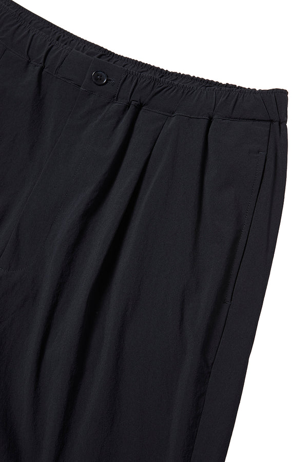 J-8 日本別注 "mateReco" モディファイド・テックショートパンツ / NERO ブラック