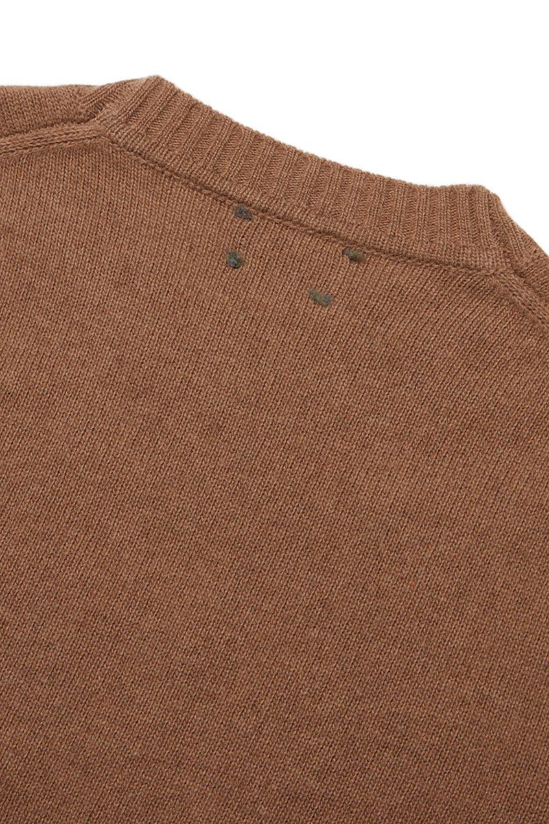 BOND メッセージエンブロイダリーニット / COL:BISCOTTO ブラウン系