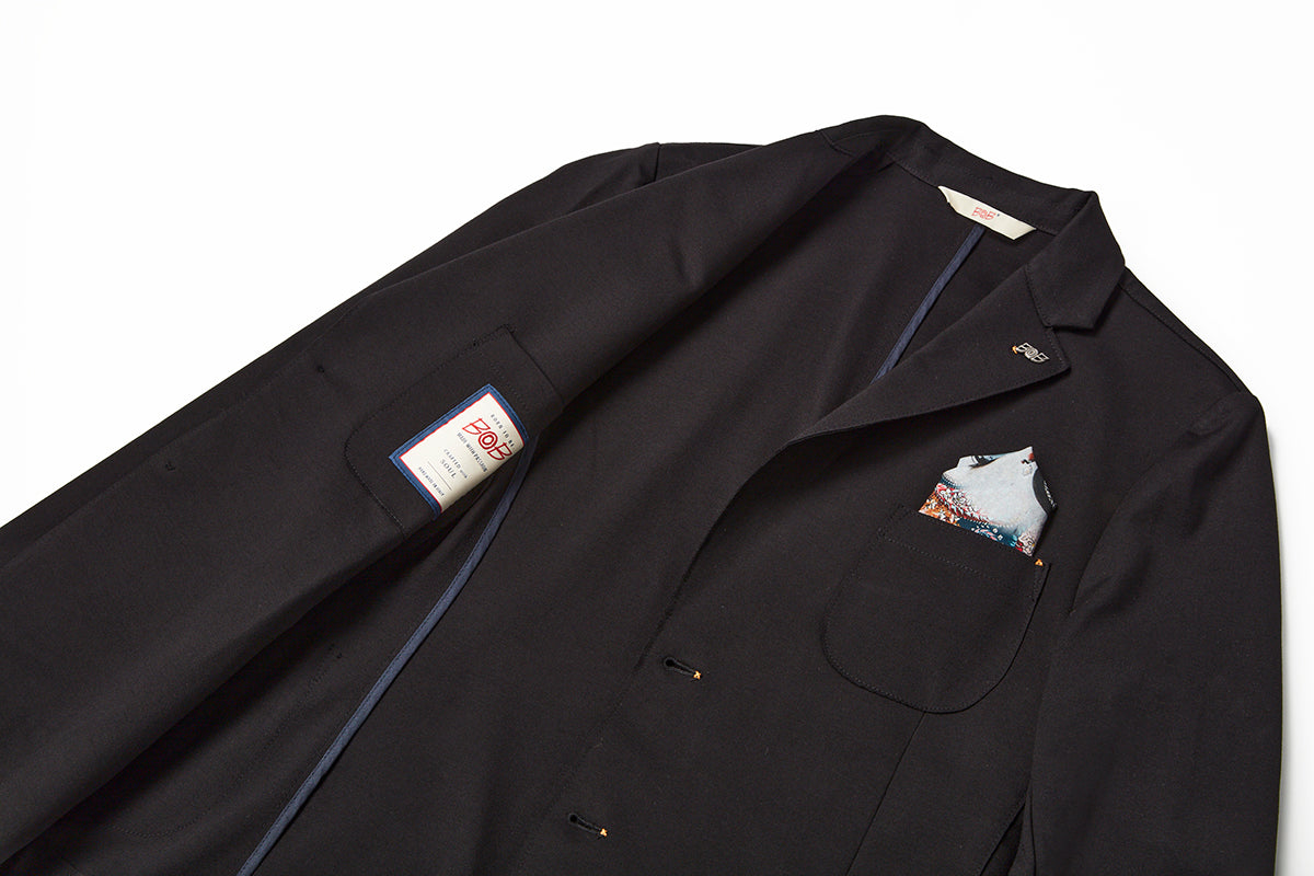 テクニカルファブリックイージージャケット / Col：BLU ネイビー