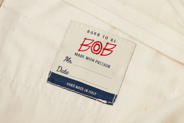 イージーチノスラックス / Col：PANNA ホワイト系