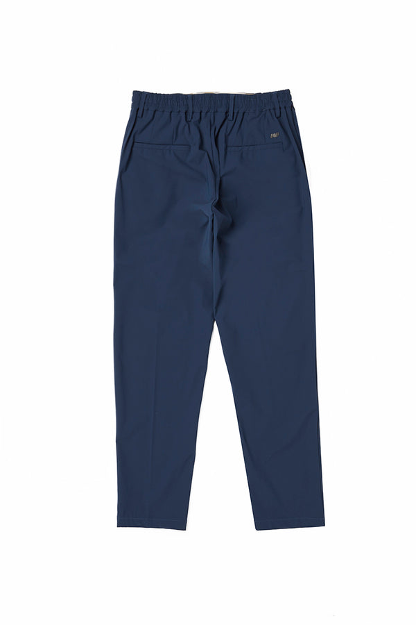 テクニカルファブリックトラベルパンツ / Col：NOCE クルミ