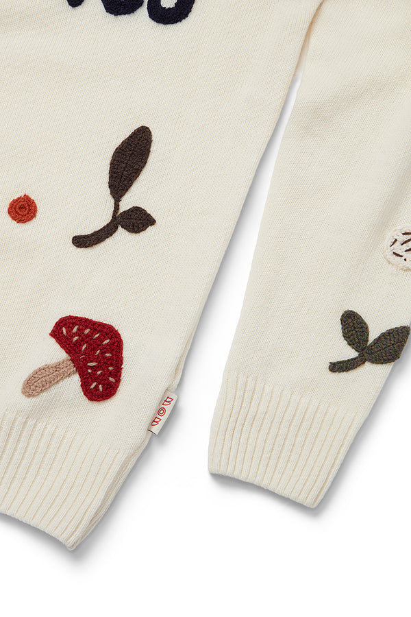 BOND メッセージエンブロイダリーニット / COL：LATTE ホワイト系