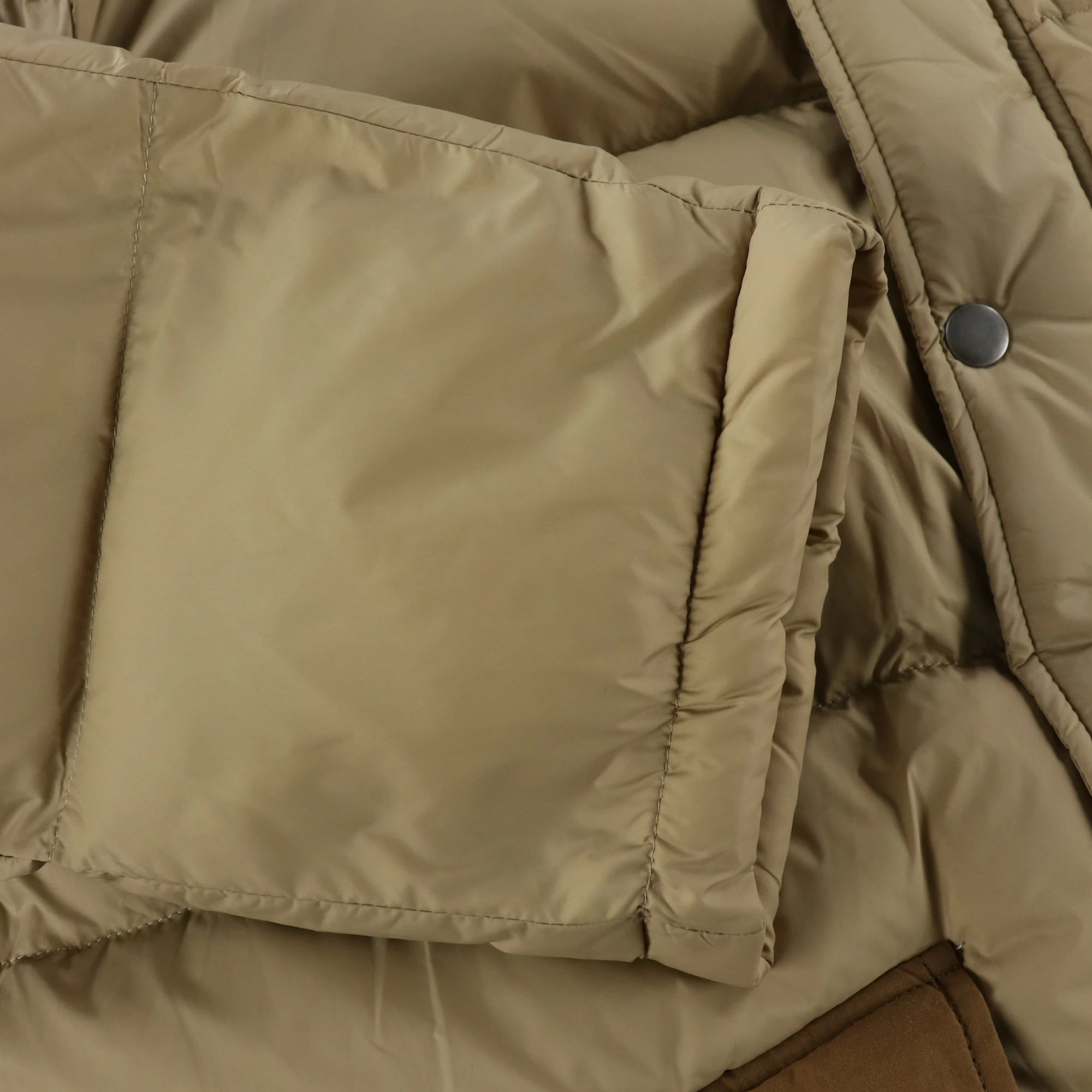 マテリアルスウィッチング ダウンジャケット / COL：BEIGE ベージュ系